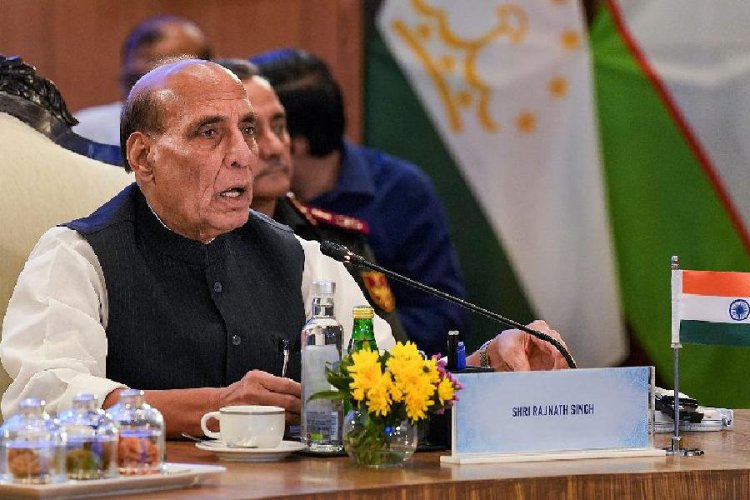 "सेना देगी मुंहतोड़ जवाब भारत पर बुरी नजर रखने वाले को "रक्षामंत्री राजनाथ सिंह ने चीन को दिया कड़ा संदेश